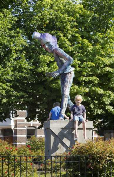 Folkert de Jong, 'De Speler' foto: Gerrit Schreurs, courtesy Stroom Den Haag