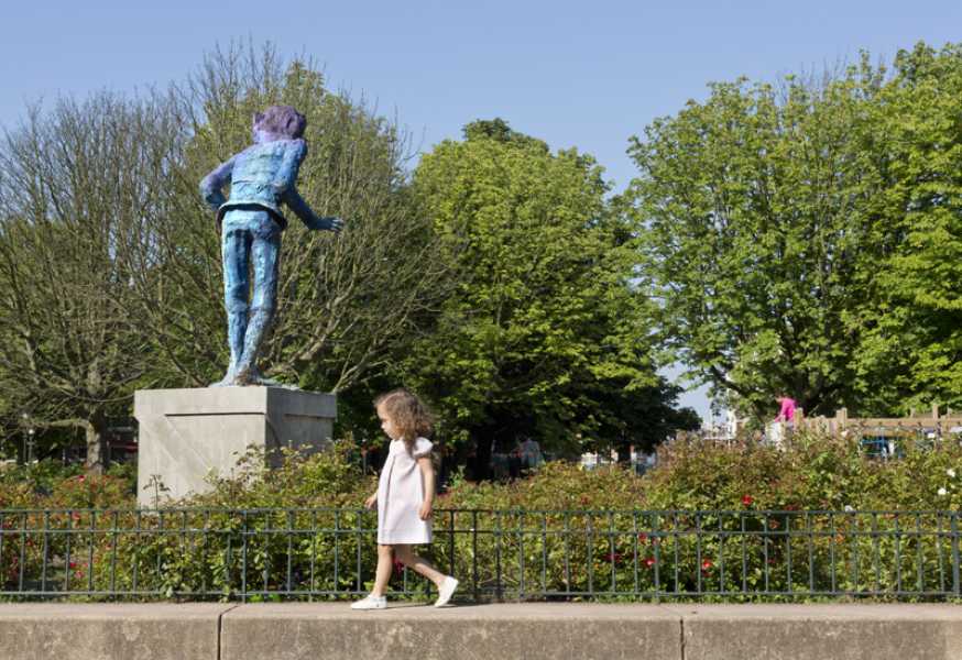 Folkert de Jong, 'De Speler' foto: Gerrit Schreurs, courtesy Stroom Den Haag