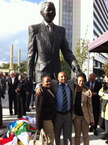 Arie Schippers, Mandela Monument 'Long Walk to Freedom' foto: Eric de Vries, courtesy Stroom Den Haag