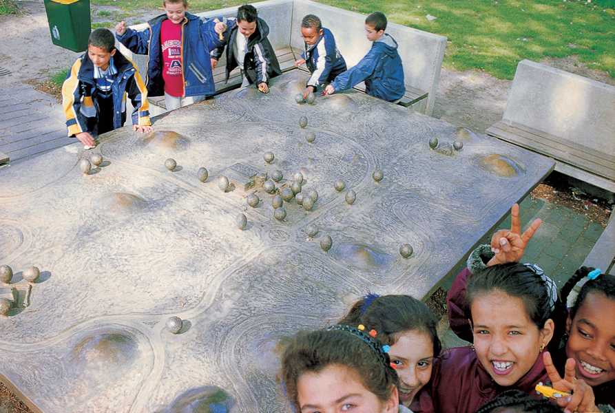Frank Halmans, Anne Frankschool, 2001 foto: courtesy Stroom Den Haag