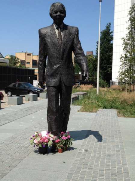 Arie Schippers, Mandela Monument 'Long Walk to Freedom' foto: courtesy Stroom Den Haag