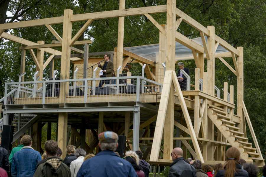 'Murder Songs on Scaffold' in 2013 foto: Eric de Vries, courtesy Stroom Den Haag