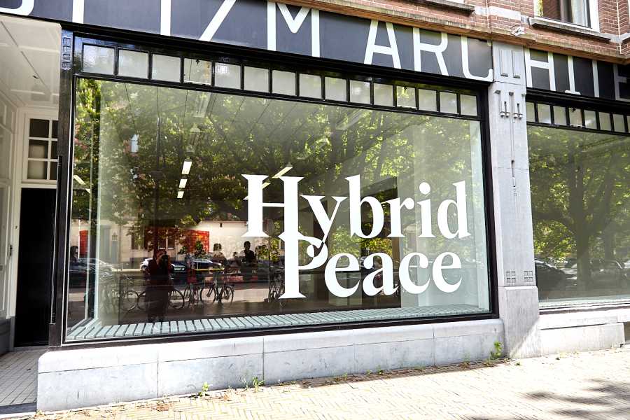 Hybrid Peace, installatie overzicht bij Stroom Den Haag, 2019 foto: Tarona Leonora, courtesy Stroom Den Haag