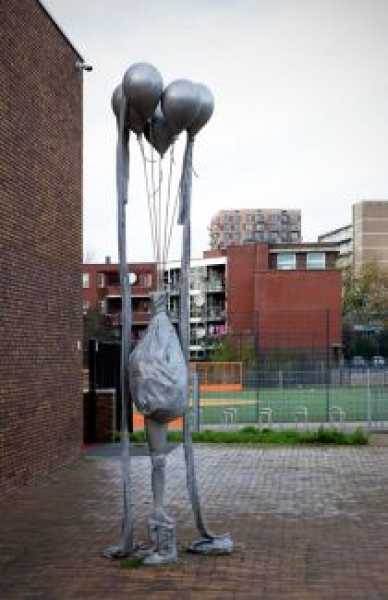 Gijs Assmann, Ballonnenkind, 2013 foto: © Gert Jan van Rooij