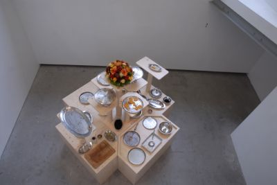 Raul Ortega Ayala, 'Melting Pots', tijdens opening op 11 september 2010 foto: Stroom Den Haag