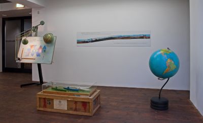 'Orban Space: Luc Deleu – T.O.P. office', overzichtsfoto bij Stroom foto: Rob Kollaard, courtesy Stroom Den Haag