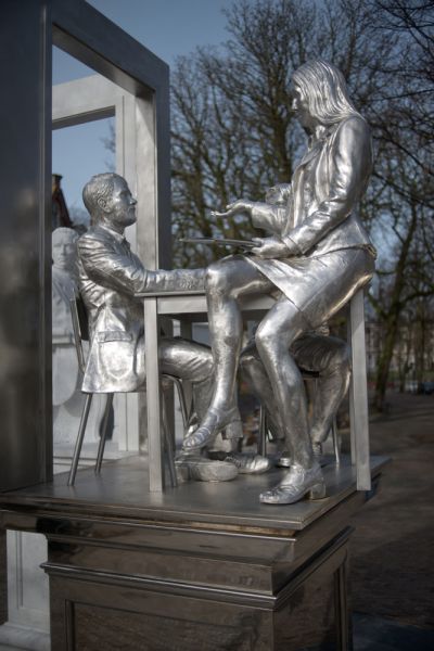 Thom Puckey, 'Thorbecke monument', 2017 foto: Sander Foederer, courtesy Stroom Den Haag