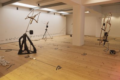 Femke Herregraven, 'Wet Spells', 2021 foto: Naomi Moonlion