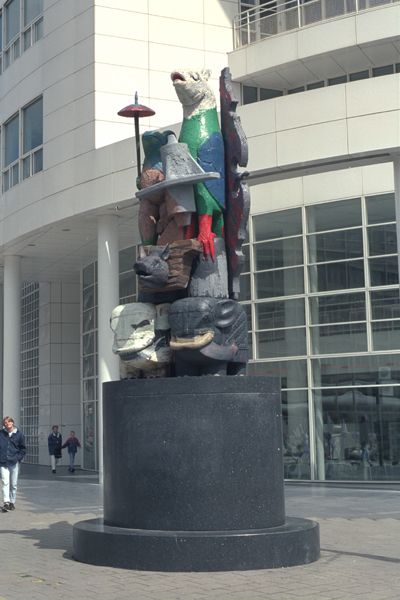 Karel Appel, 'Frog with umbrella', 2001 foto: Rob Kollaard